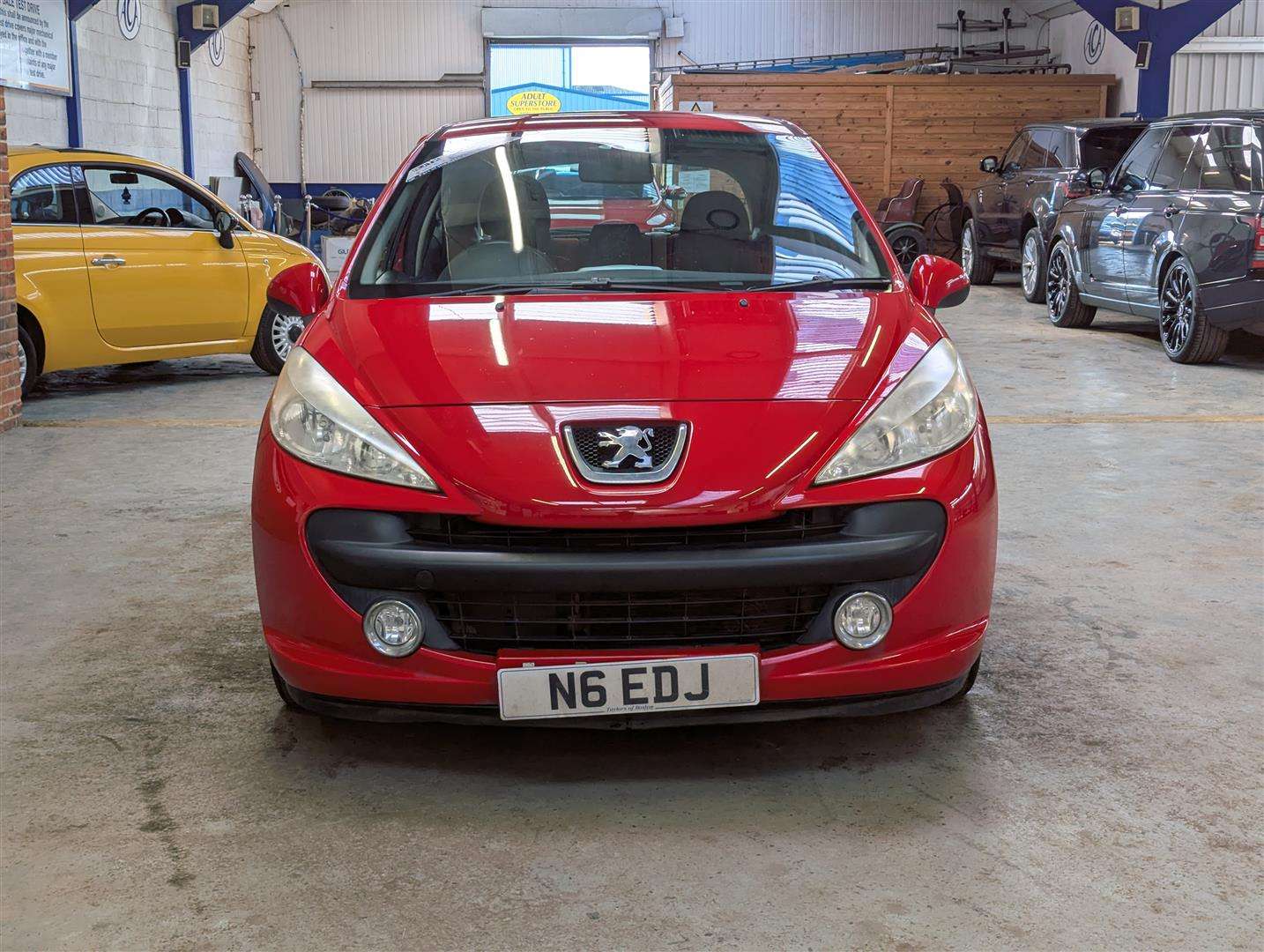 <p>2009 PEUGEOT 207 VERVE HDI 70</p>