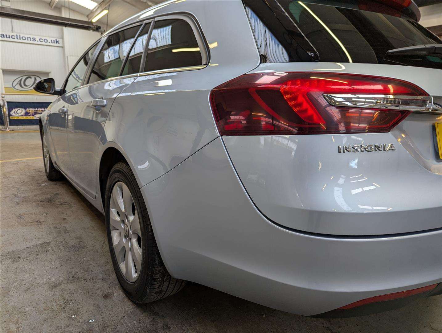 <p>2017 VAUXHALL INSIGNIA SRI NAV CDTI EFL</p>