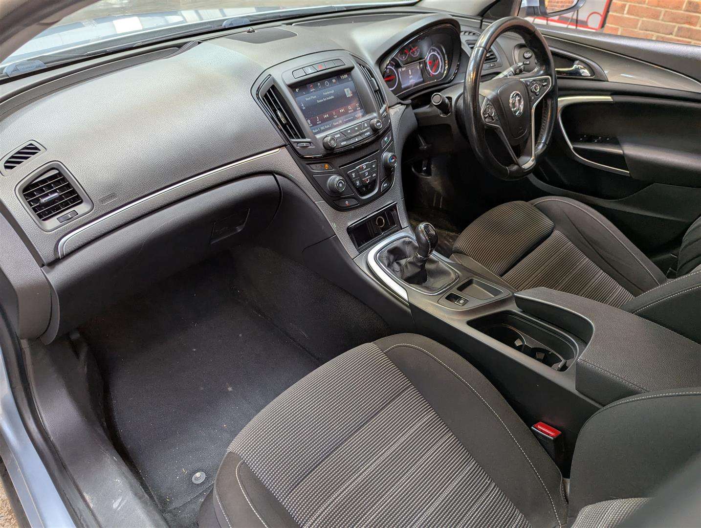 <p>2017 VAUXHALL INSIGNIA SRI NAV CDTI EFL</p>