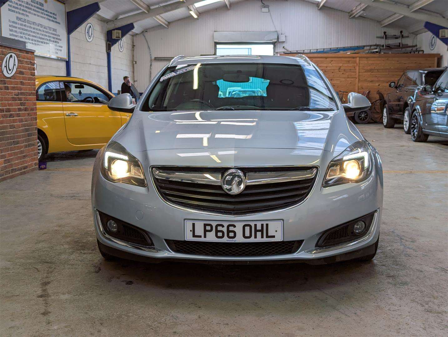 <p>2017 VAUXHALL INSIGNIA SRI NAV CDTI EFL</p>