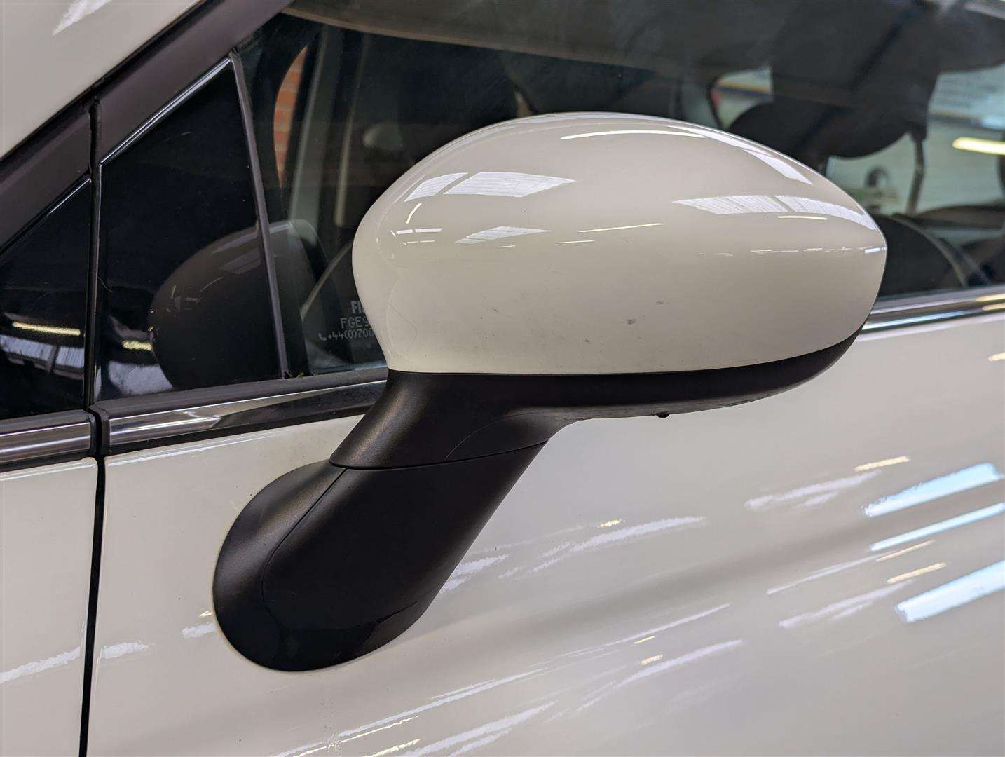<p>2017 FIAT 500 LOUNGE</p>