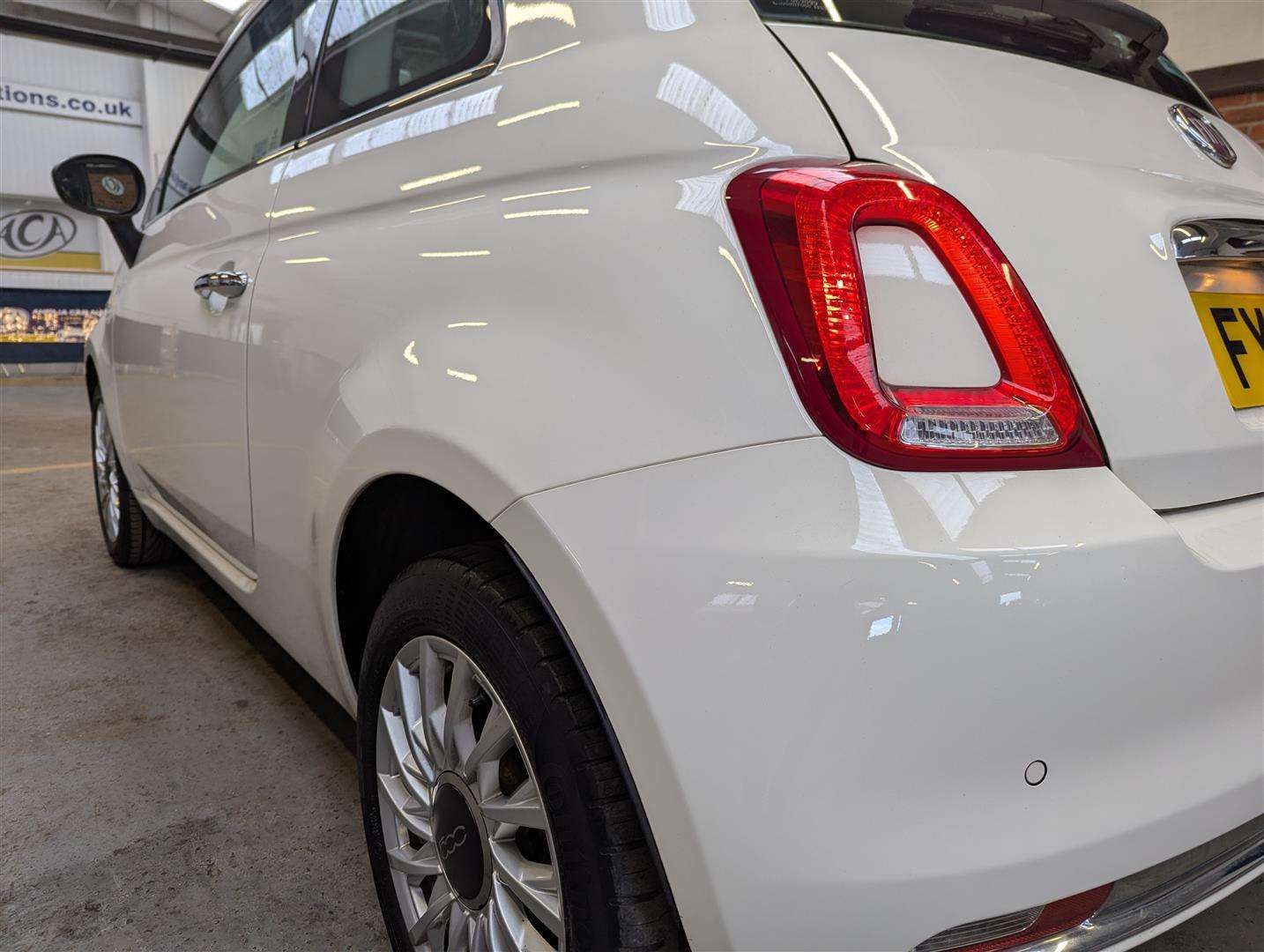 <p>2017 FIAT 500 LOUNGE</p>
