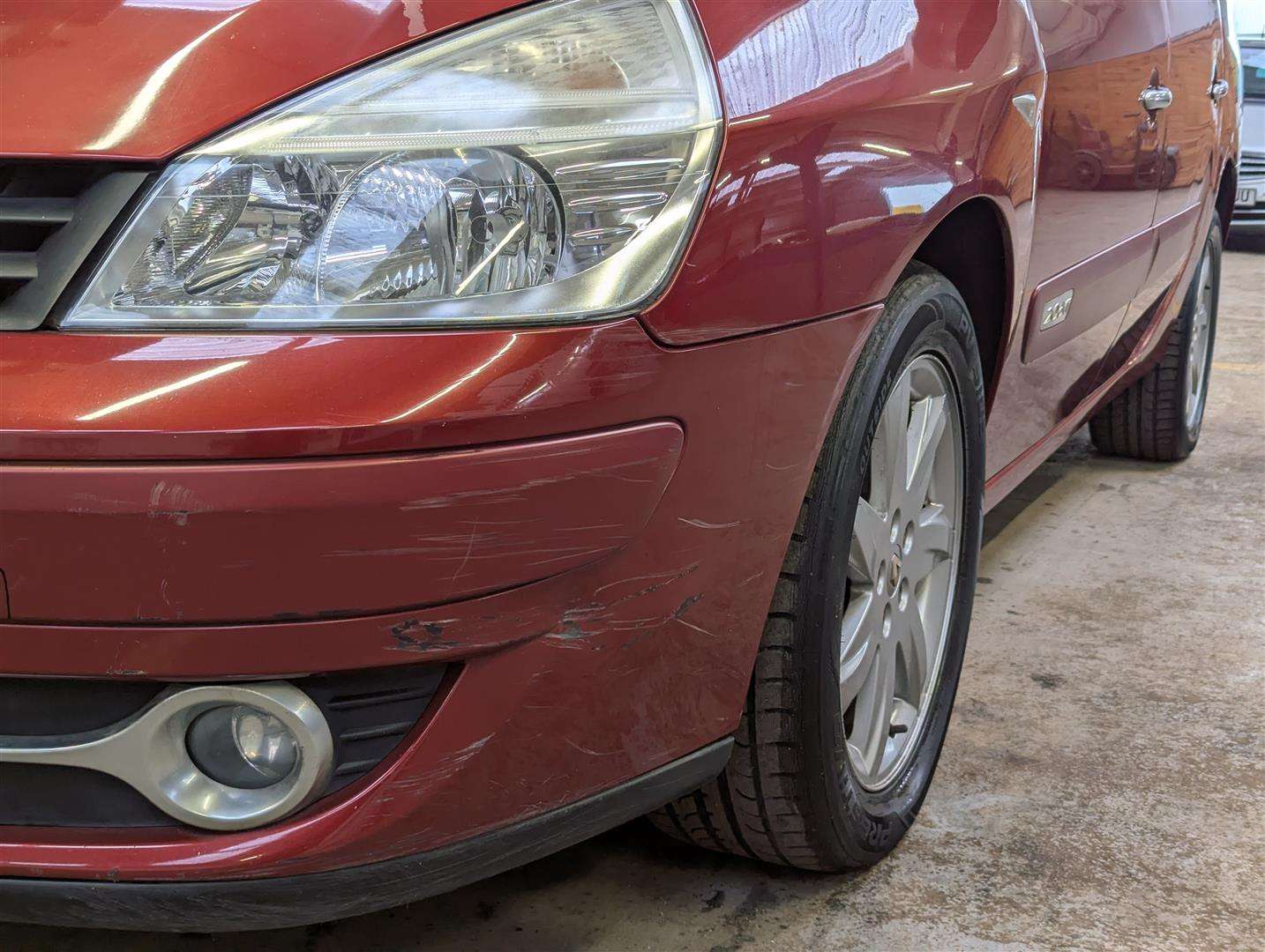 <p>2011 RENAULT GRAND ESPACE DYNAMIQUE T-</p>