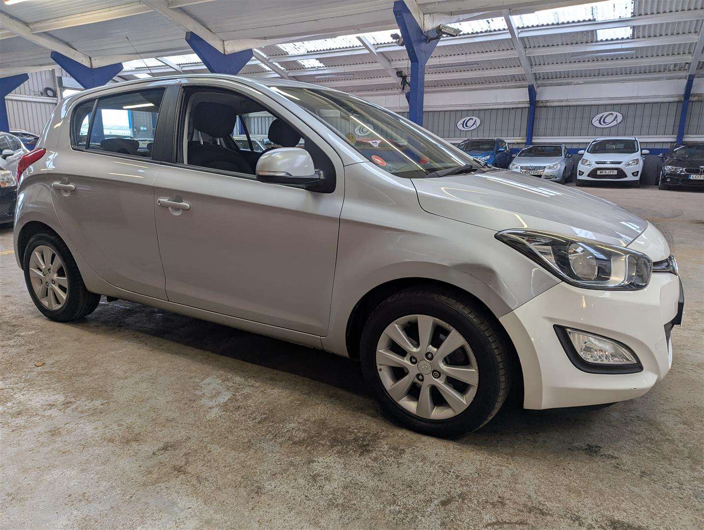 <p>2013 HYUNDAI I20 ACTIVE</p>