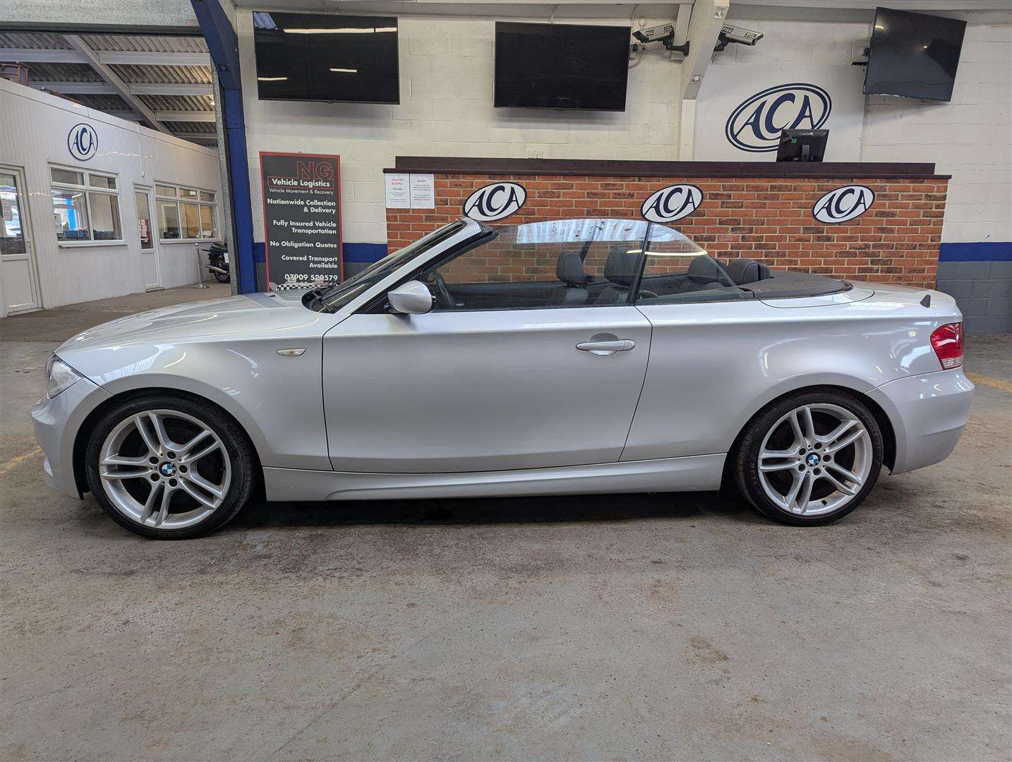 <p>2009 BMW 120I M SPORT</p>