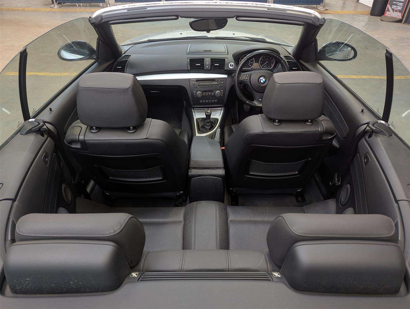 <p>2009 BMW 120I M SPORT</p>