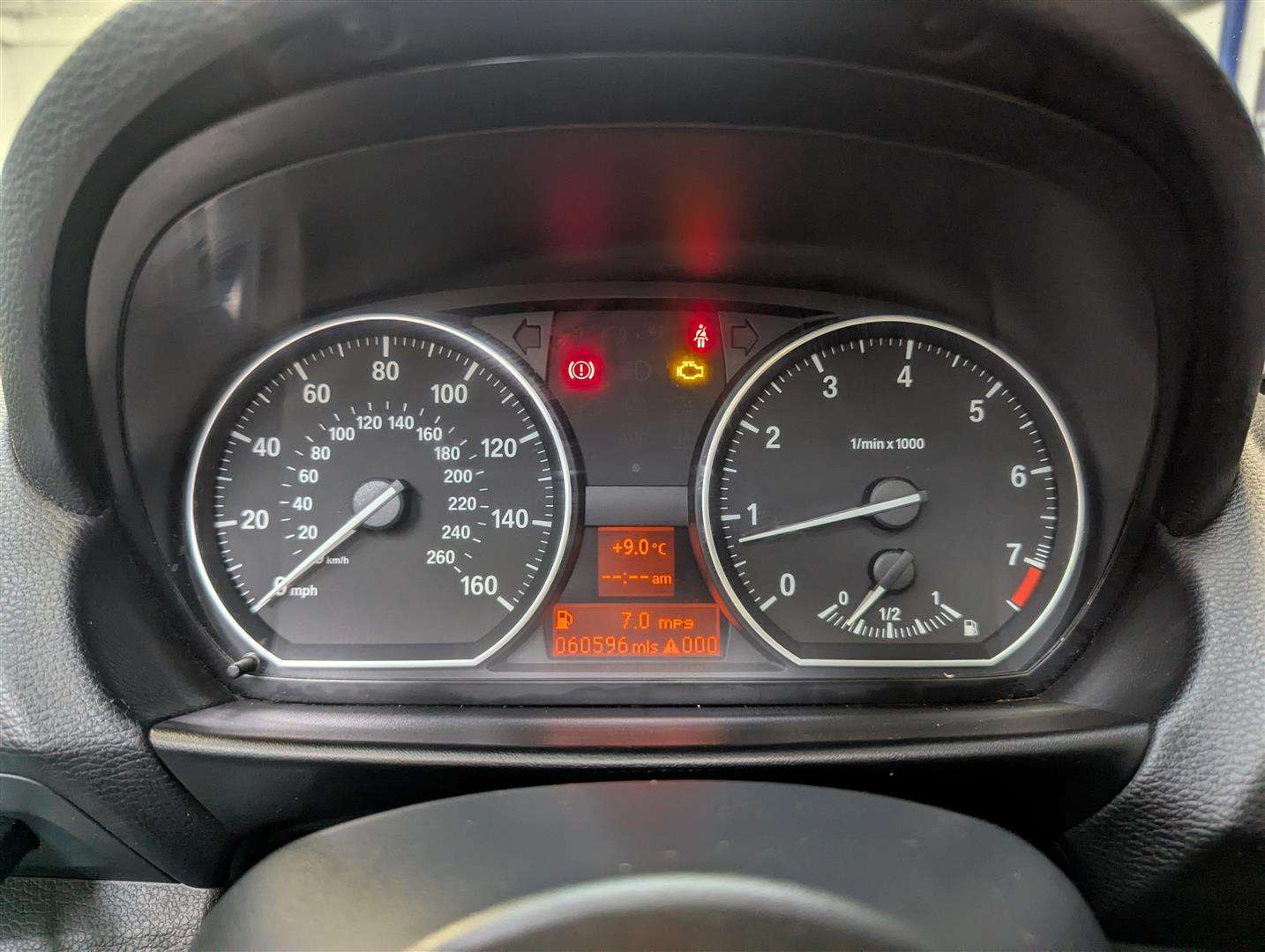 <p>2009 BMW 120I M SPORT</p>