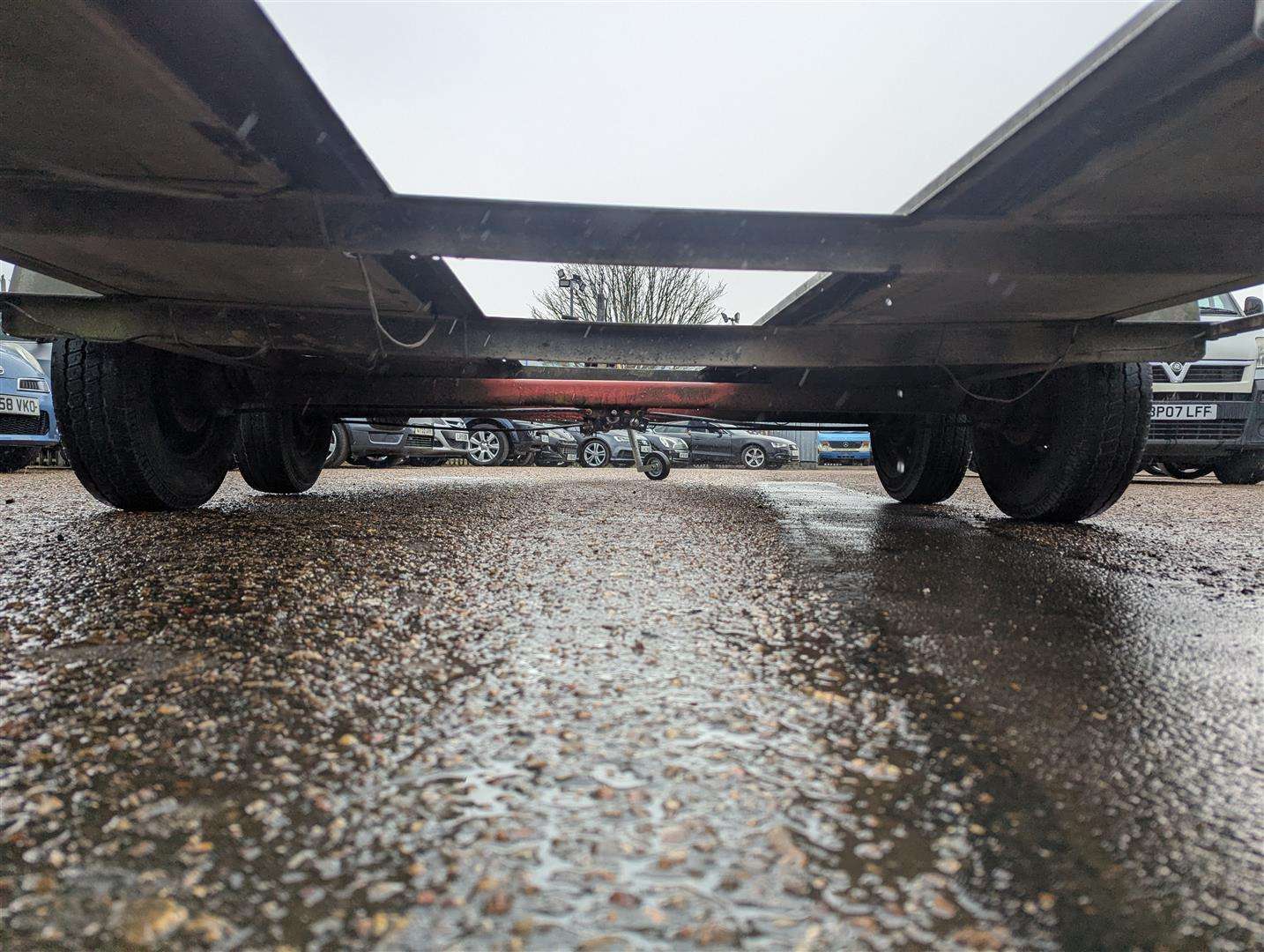 <p>CAR TRAILER</p>