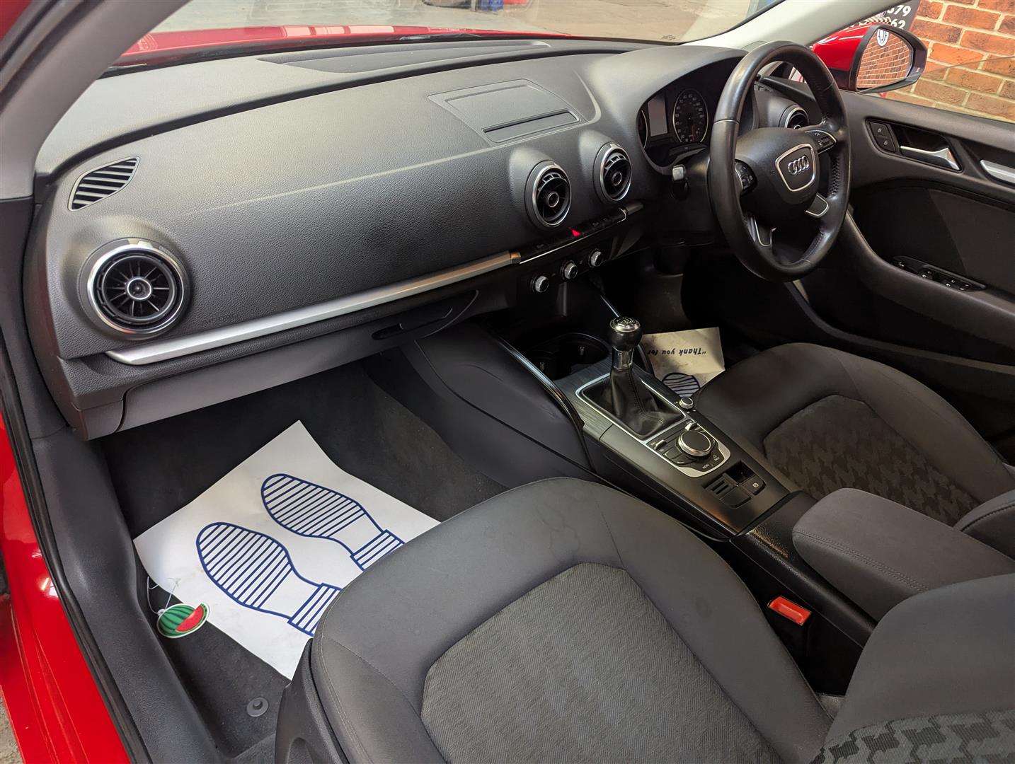 <p>2013 AUDI A3 SE TDI</p>
