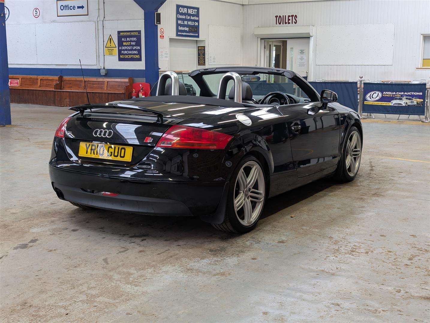 <p>2010 AUDI TT TFSI</p>