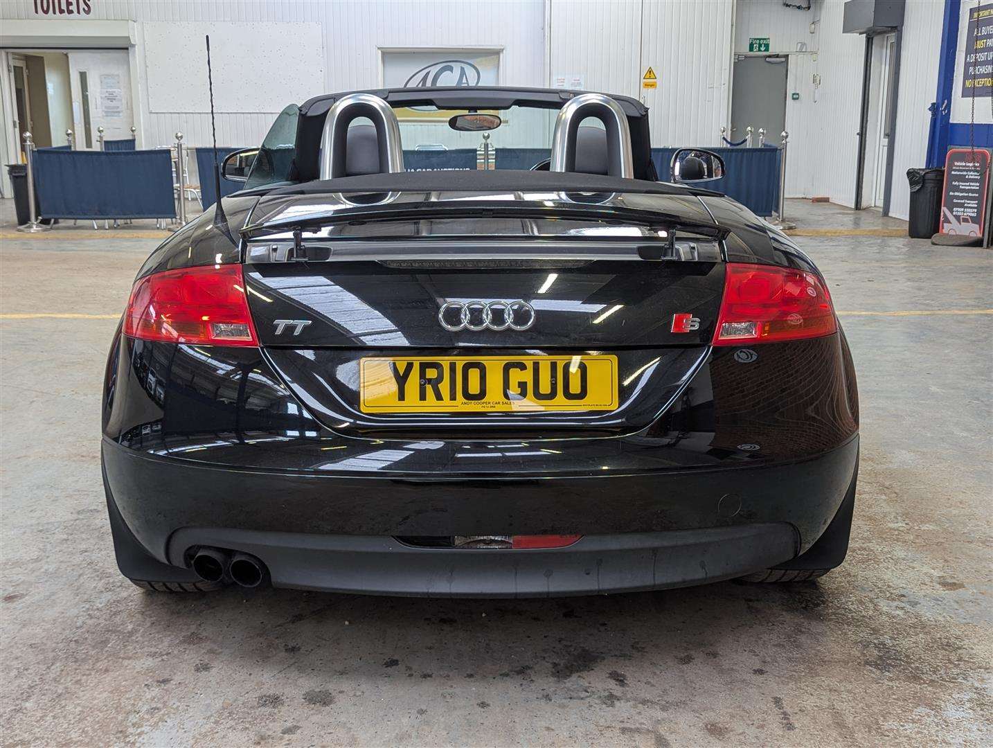 <p>2010 AUDI TT TFSI</p>