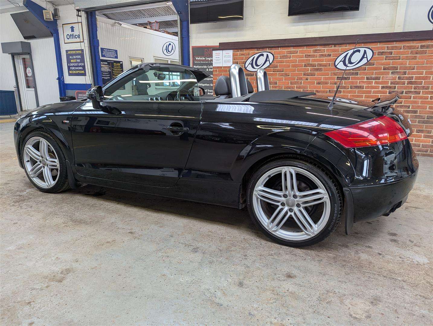 <p>2010 AUDI TT TFSI</p>