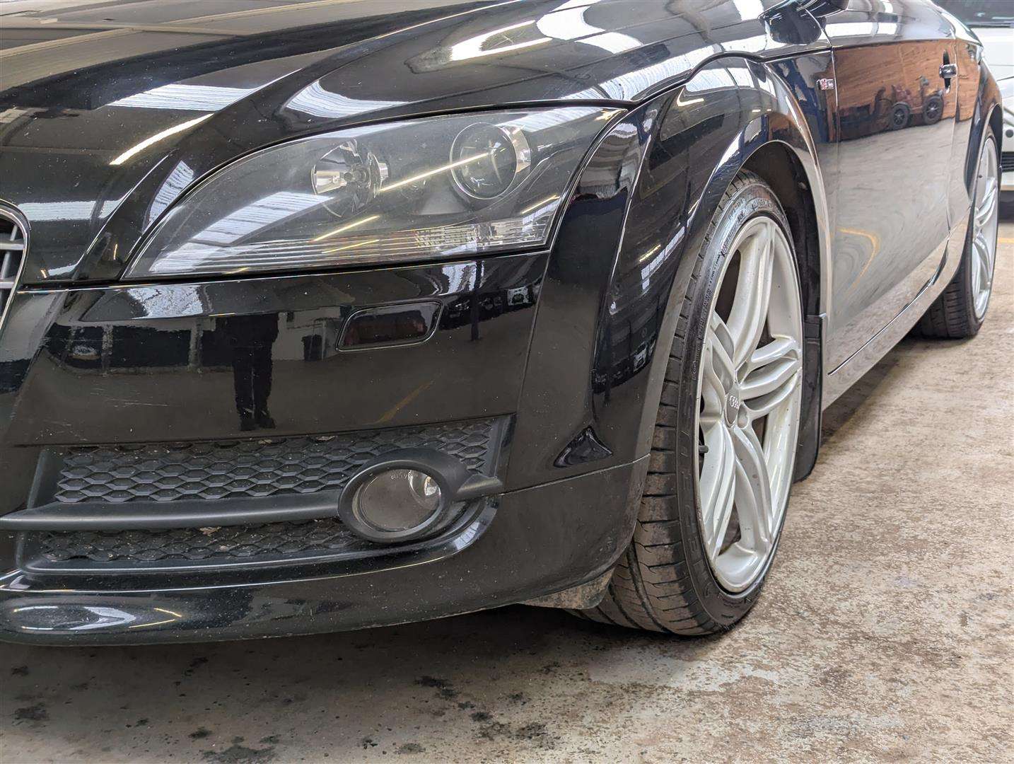 <p>2010 AUDI TT TFSI</p>