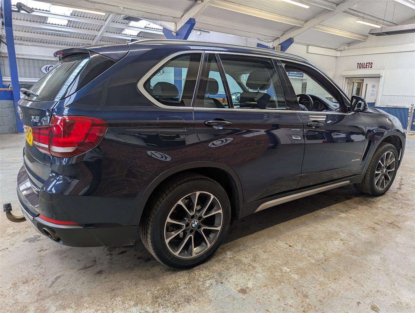 <p>2015 BMW X5 XDRIVE25D SE AUTO</p>