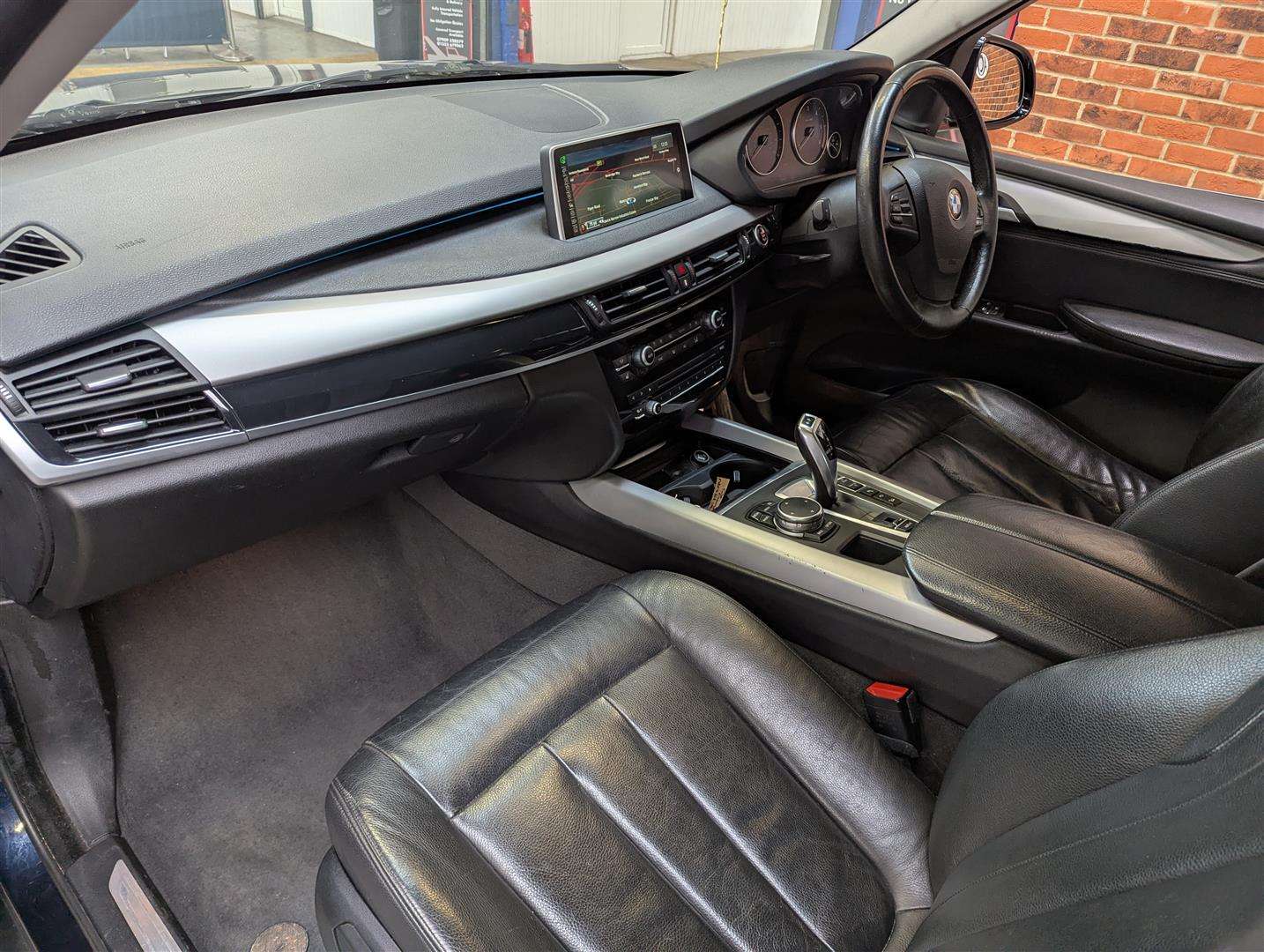 <p>2015 BMW X5 XDRIVE25D SE AUTO</p>