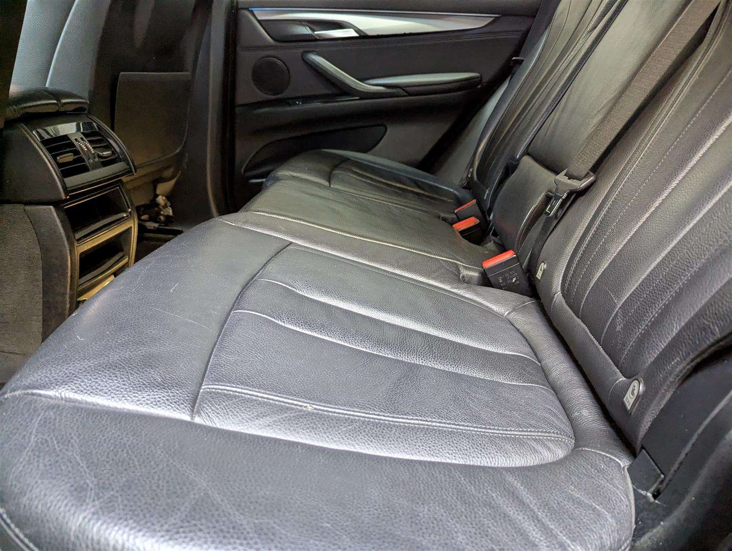 <p>2015 BMW X5 XDRIVE25D SE AUTO</p>