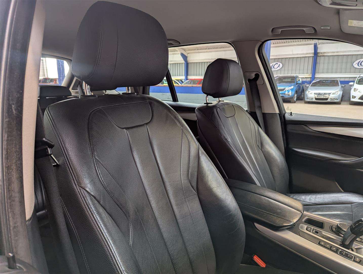 <p>2015 BMW X5 XDRIVE25D SE AUTO</p>