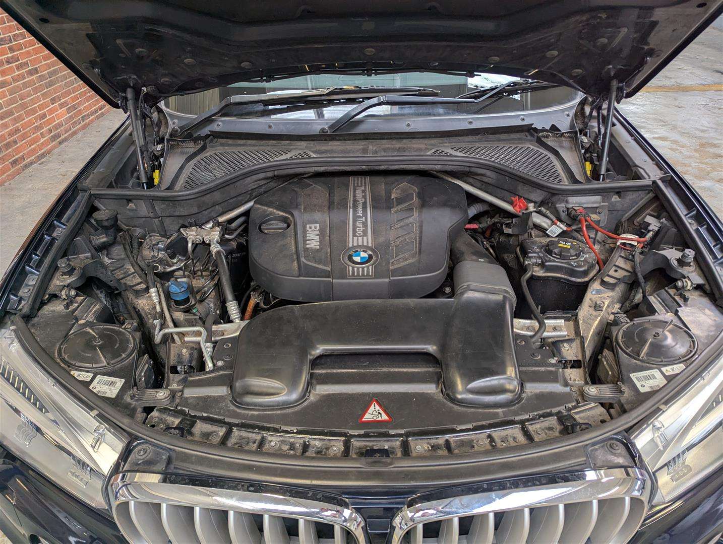 <p>2015 BMW X5 XDRIVE25D SE AUTO</p>