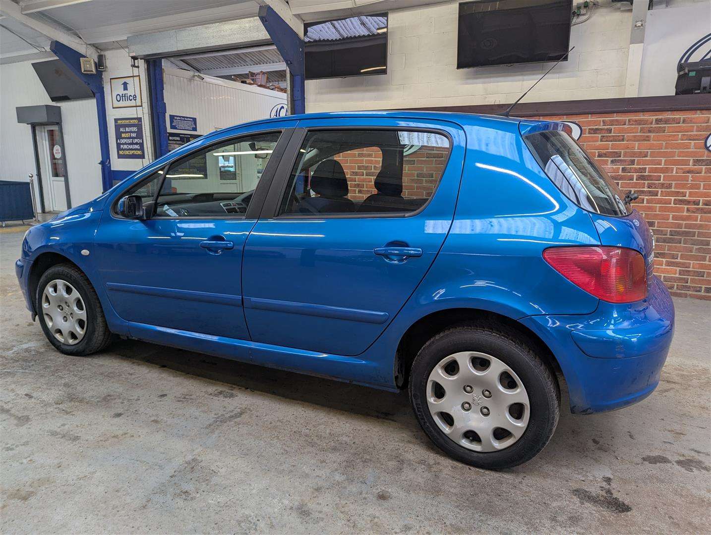 <p>2004 PEUGEOT 307 ENVY 90</p>