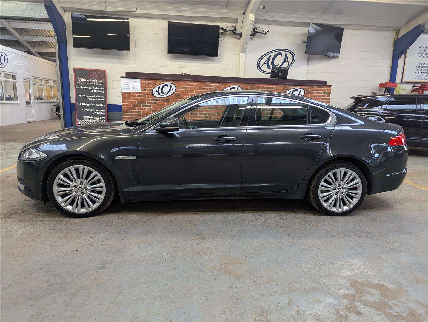 <p>2011 JAGUAR XF PREMIUM LUXURY D AUTO</p>