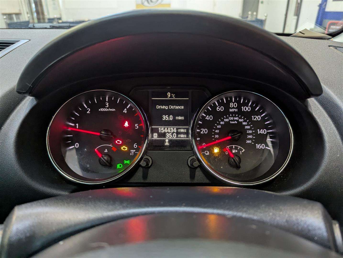 <p>2012 NISSAN QASHQAI N-TEC + DCI</p>