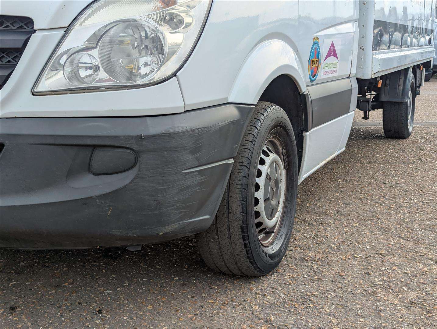 <p>2006 MERCEDES BOX VAN</p>