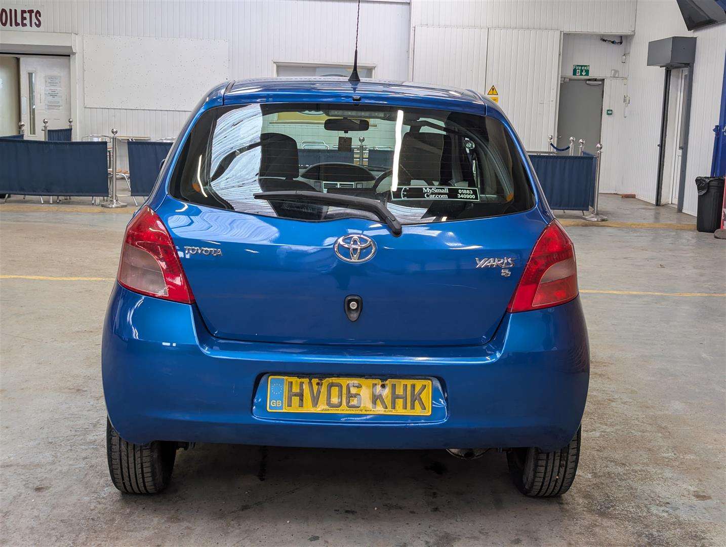 <p>2006 TOYOTA YARIS T3</p>