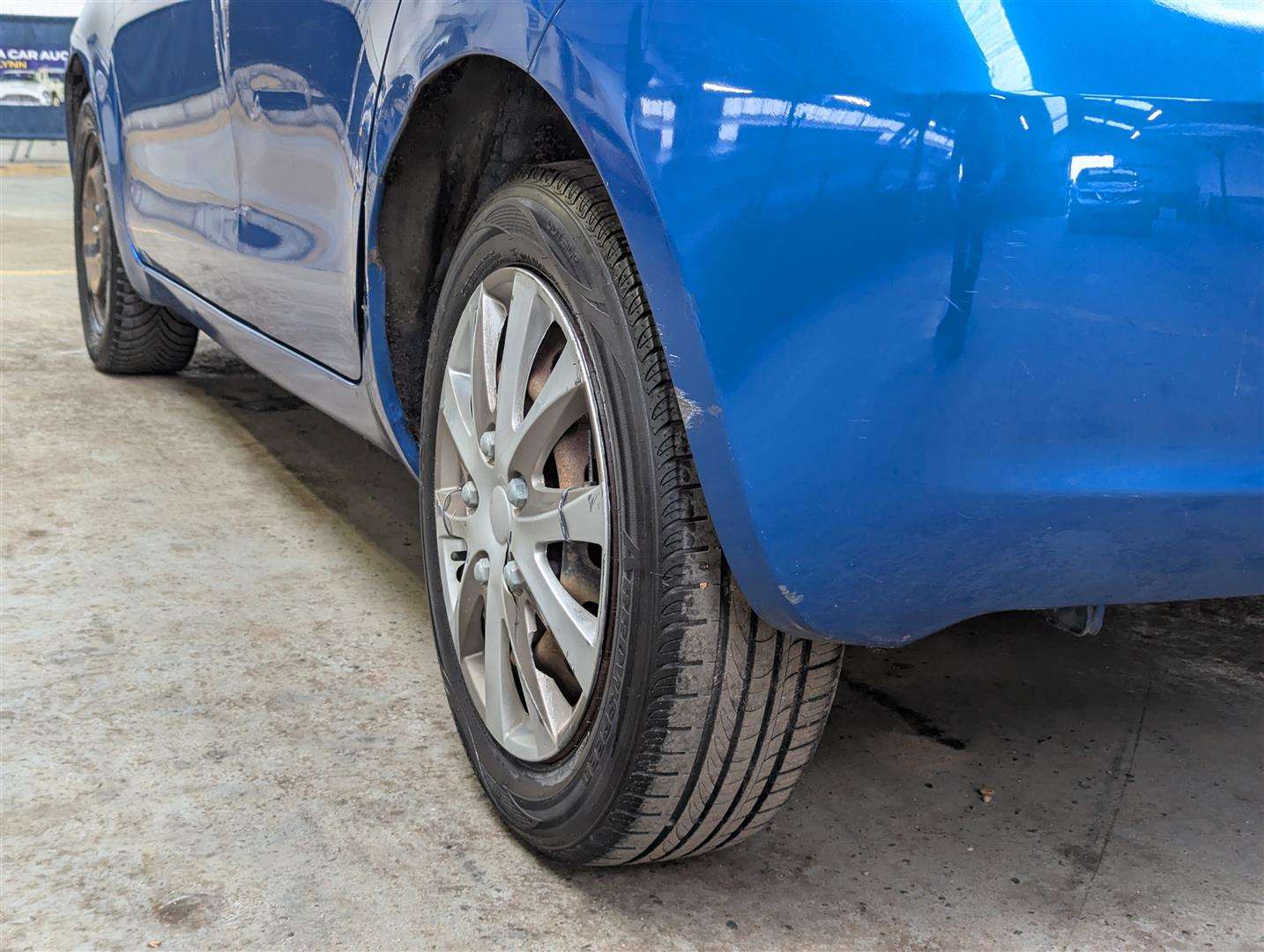 <p>2006 TOYOTA YARIS T3</p>