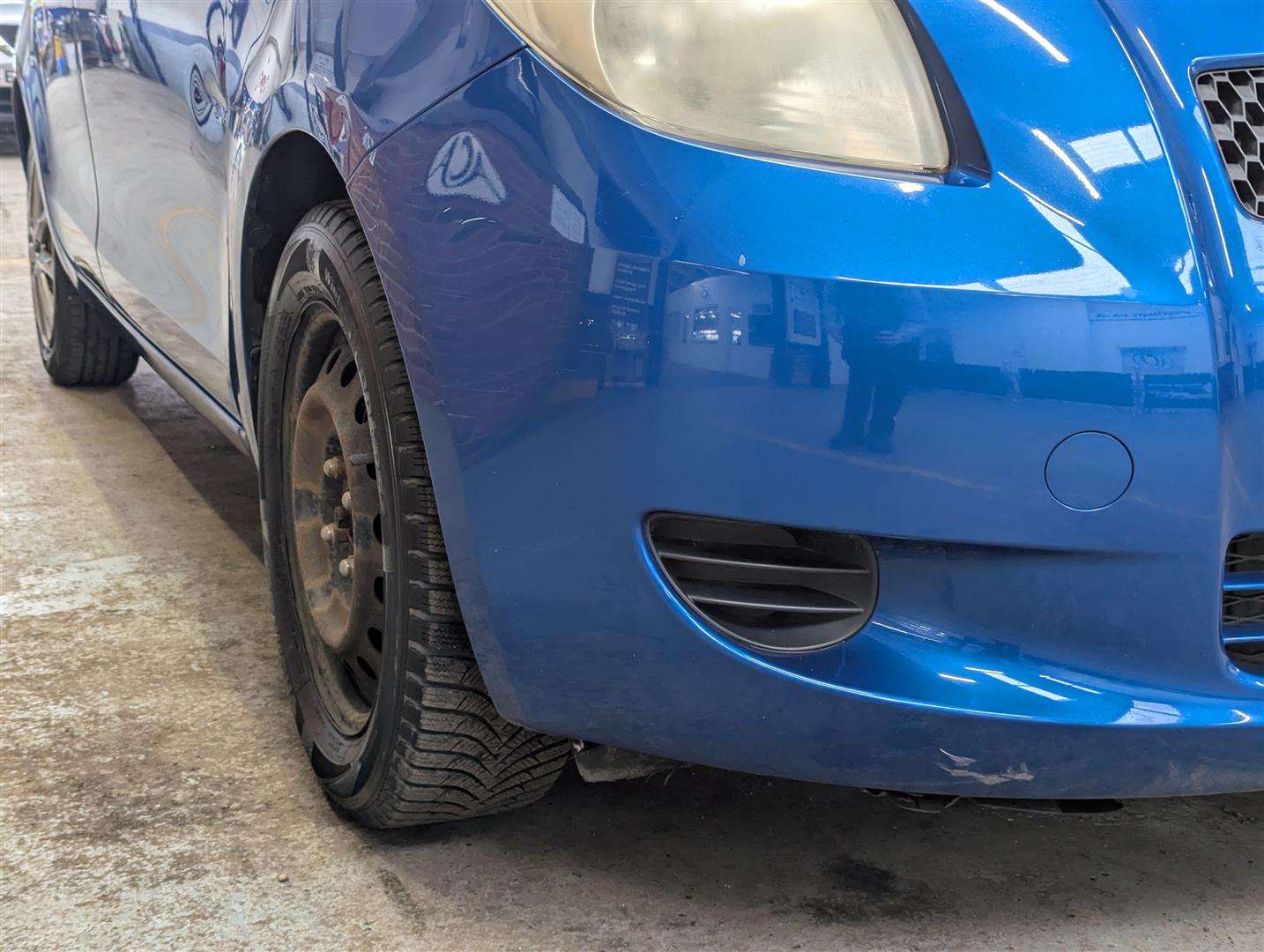 <p>2006 TOYOTA YARIS T3</p>