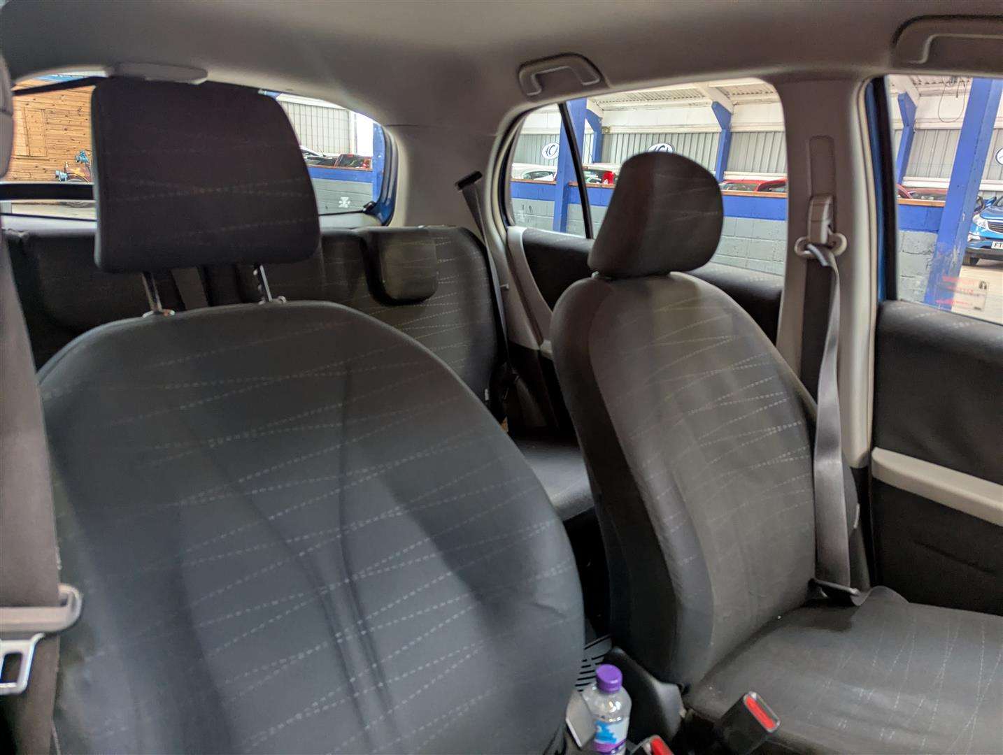 <p>2006 TOYOTA YARIS T3</p>