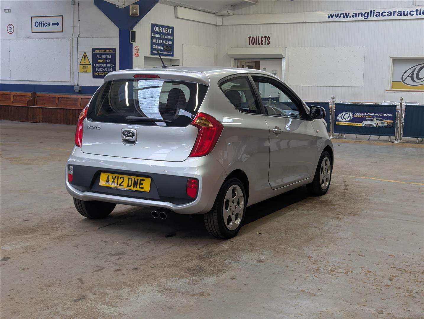 <p>2012 KIA PICANTO 1 AIR</p>