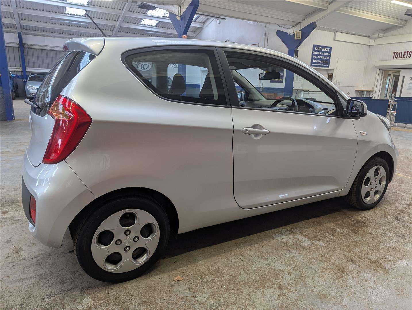 <p>2012 KIA PICANTO 1 AIR</p>