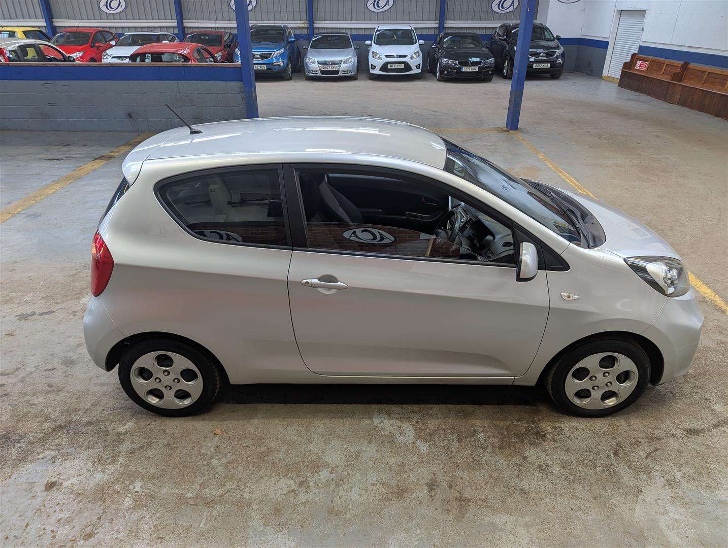 <p>2012 KIA PICANTO 1 AIR</p>