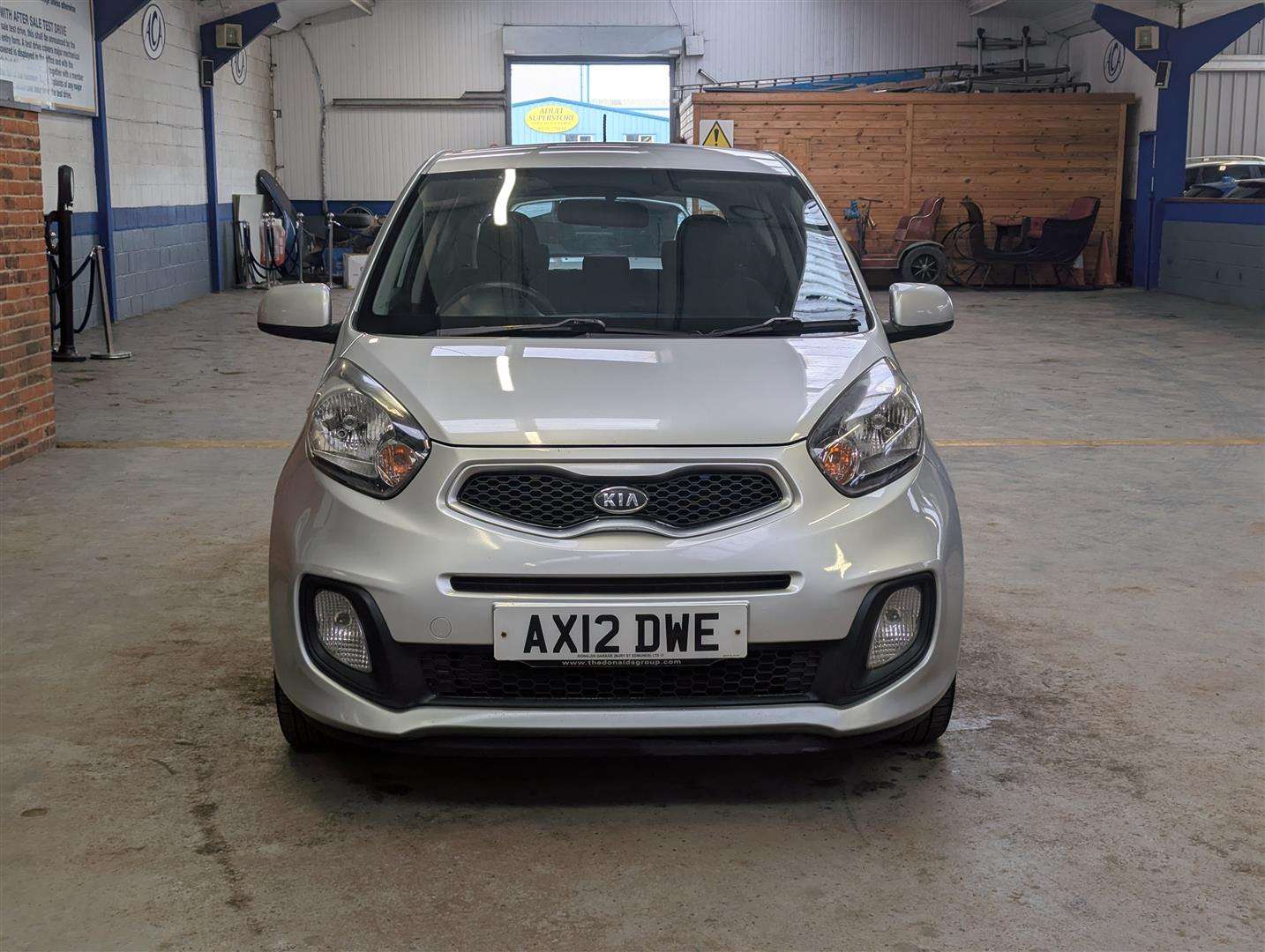 <p>2012 KIA PICANTO 1 AIR</p>