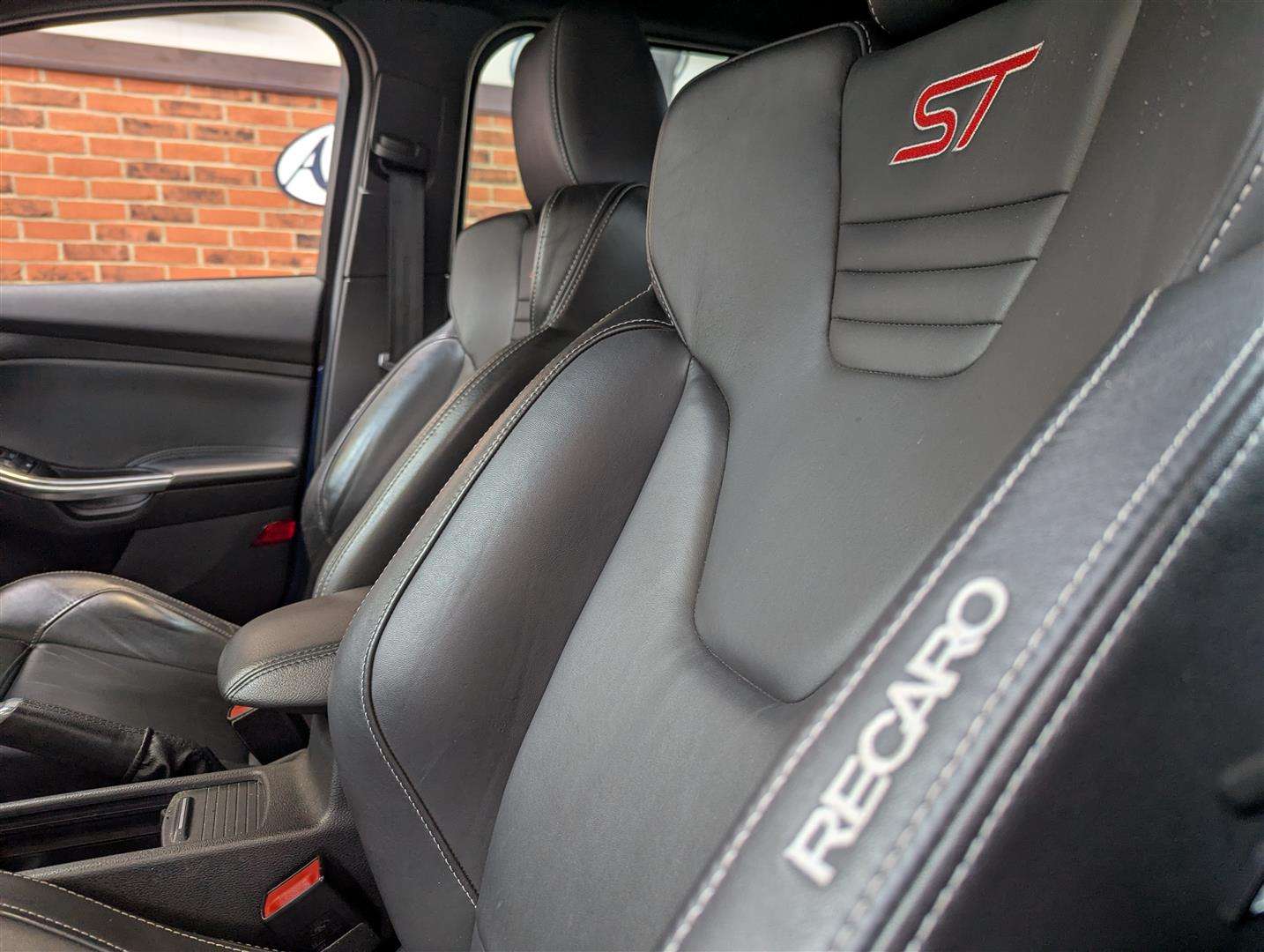 <p>2015 FORD FOCUS ST-3 TURBO</p>
