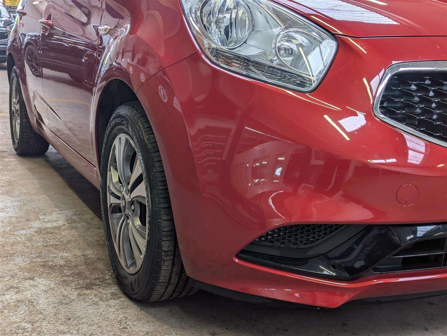 <p>2015 KIA VENGA SR7 CRDI</p>