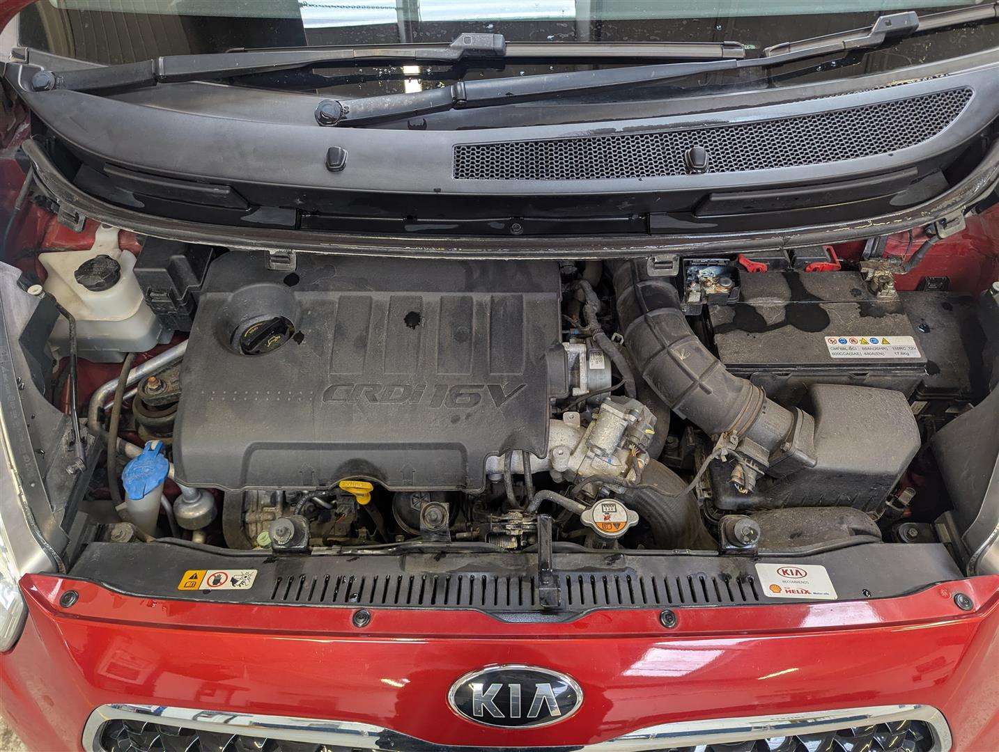 <p>2015 KIA VENGA SR7 CRDI</p>