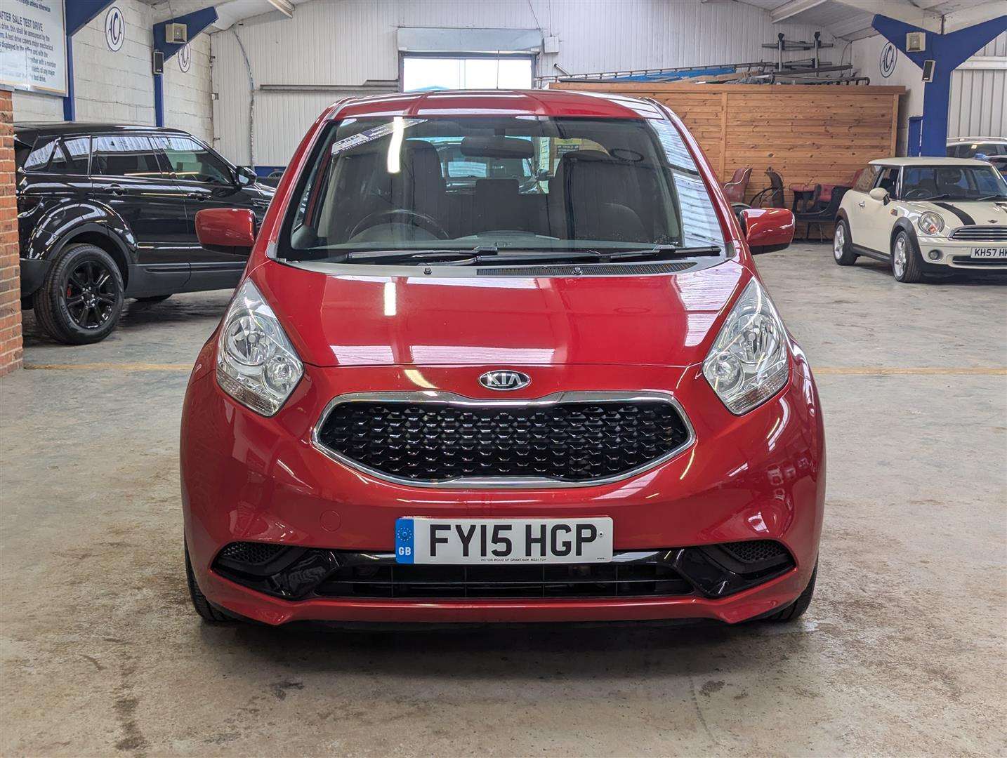 <p>2015 KIA VENGA SR7 CRDI</p>