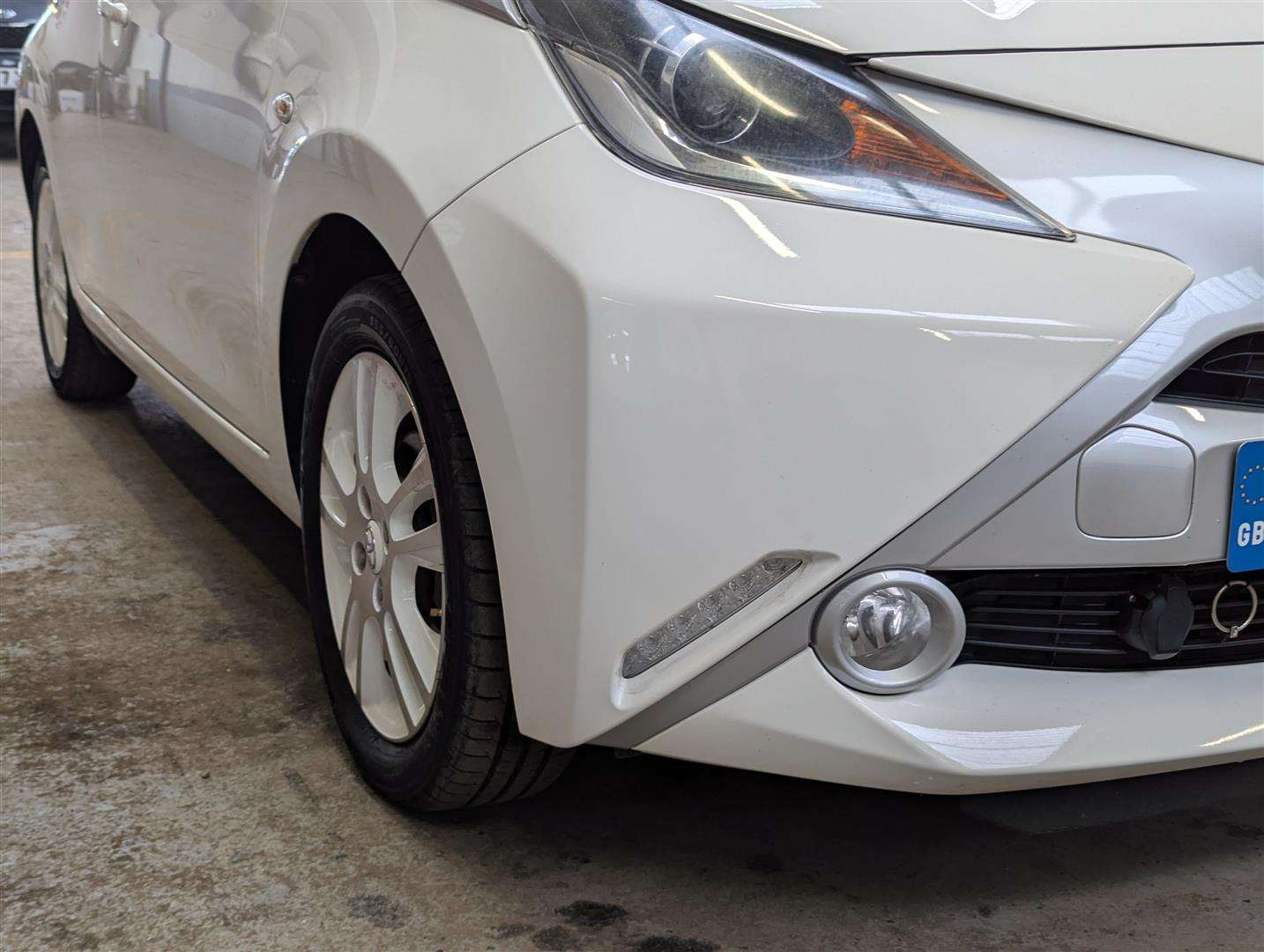 <p>2016 TOYOTA AYGO X-PURE VVT-I</p>