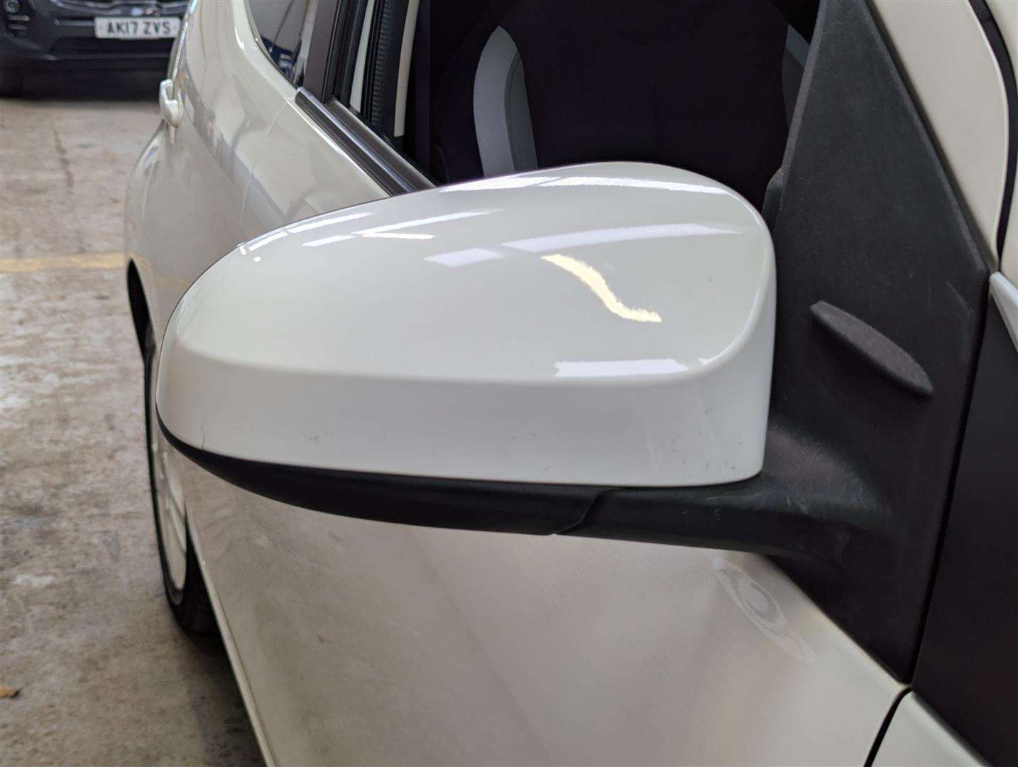 <p>2016 TOYOTA AYGO X-PURE VVT-I</p>