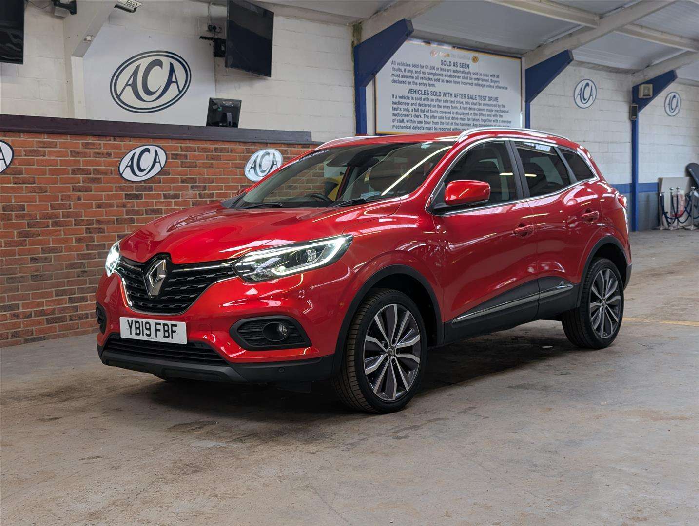 <p>2019 RENAULT KADJAR ICONIC TCE</p>
