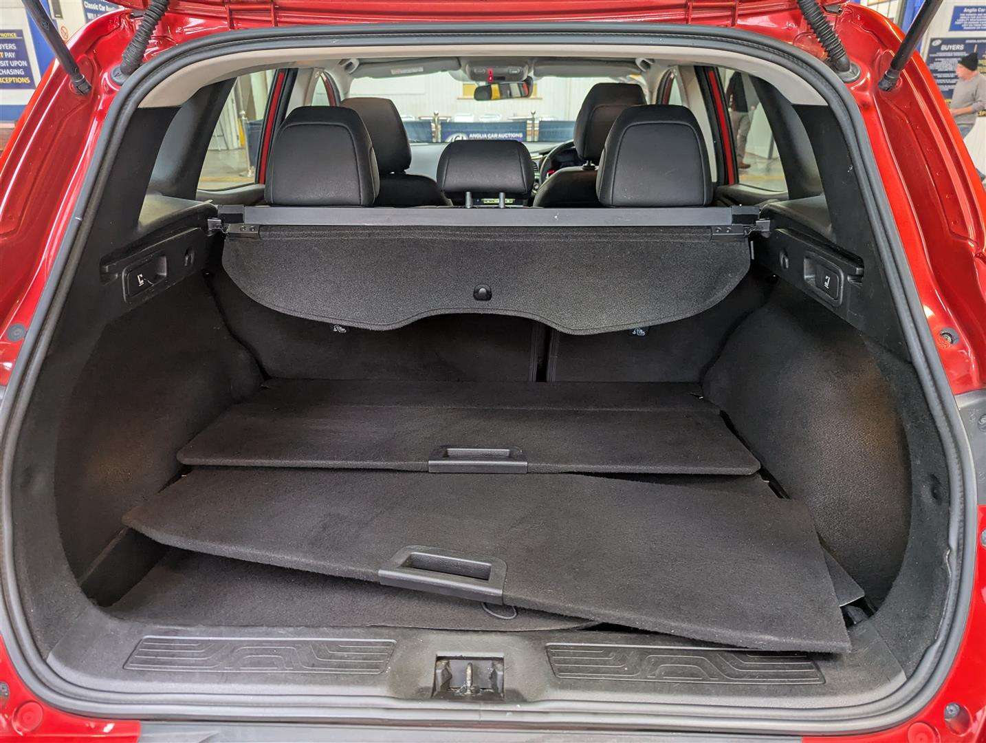 <p>2019 RENAULT KADJAR ICONIC TCE</p>