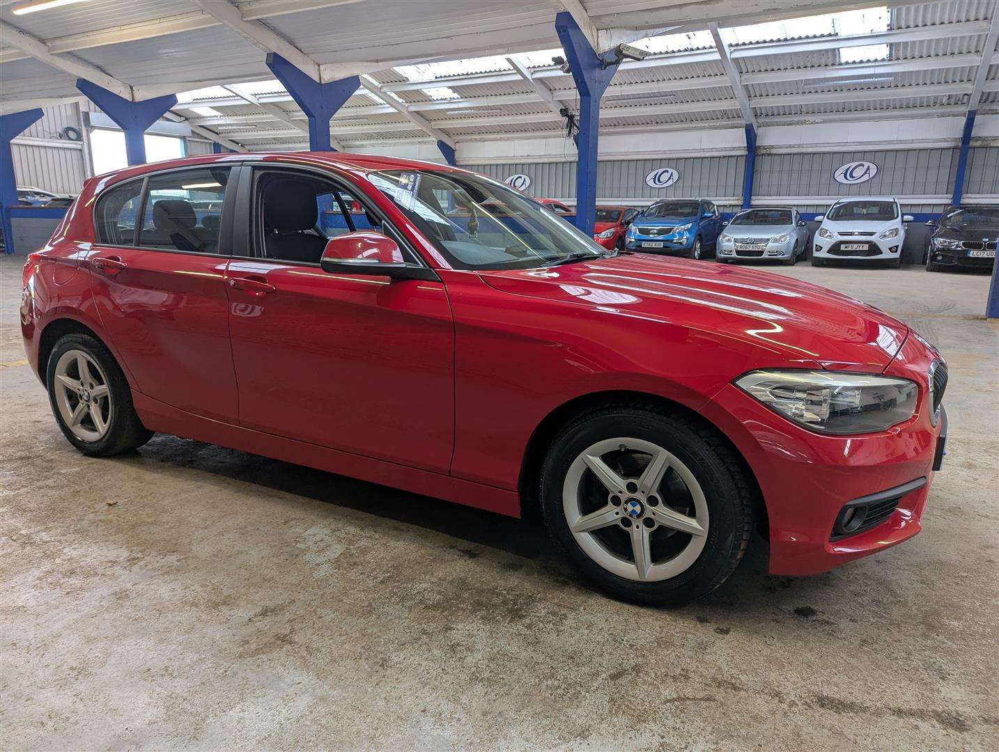 <p>2015 BMW 116D SE</p>