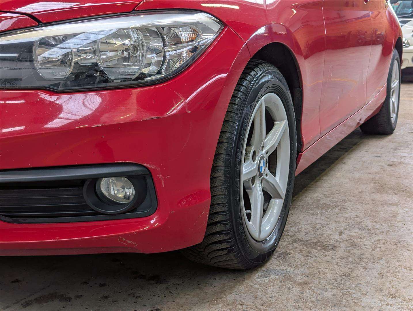 <p>2015 BMW 116D SE</p>