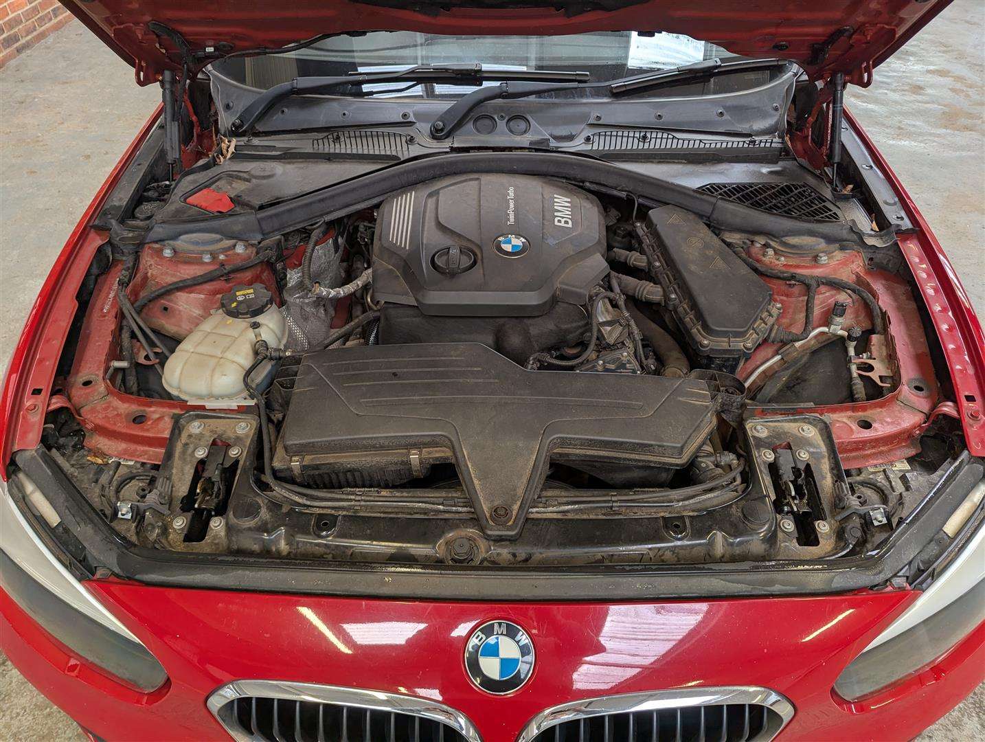 <p>2015 BMW 116D SE</p>