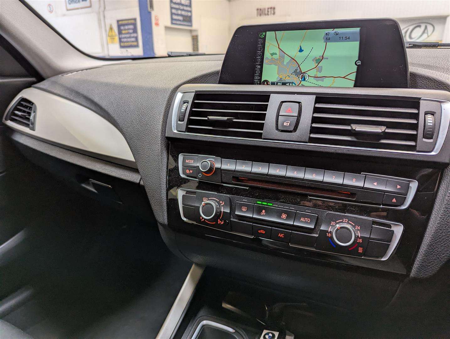 <p>2015 BMW 116D SE</p>