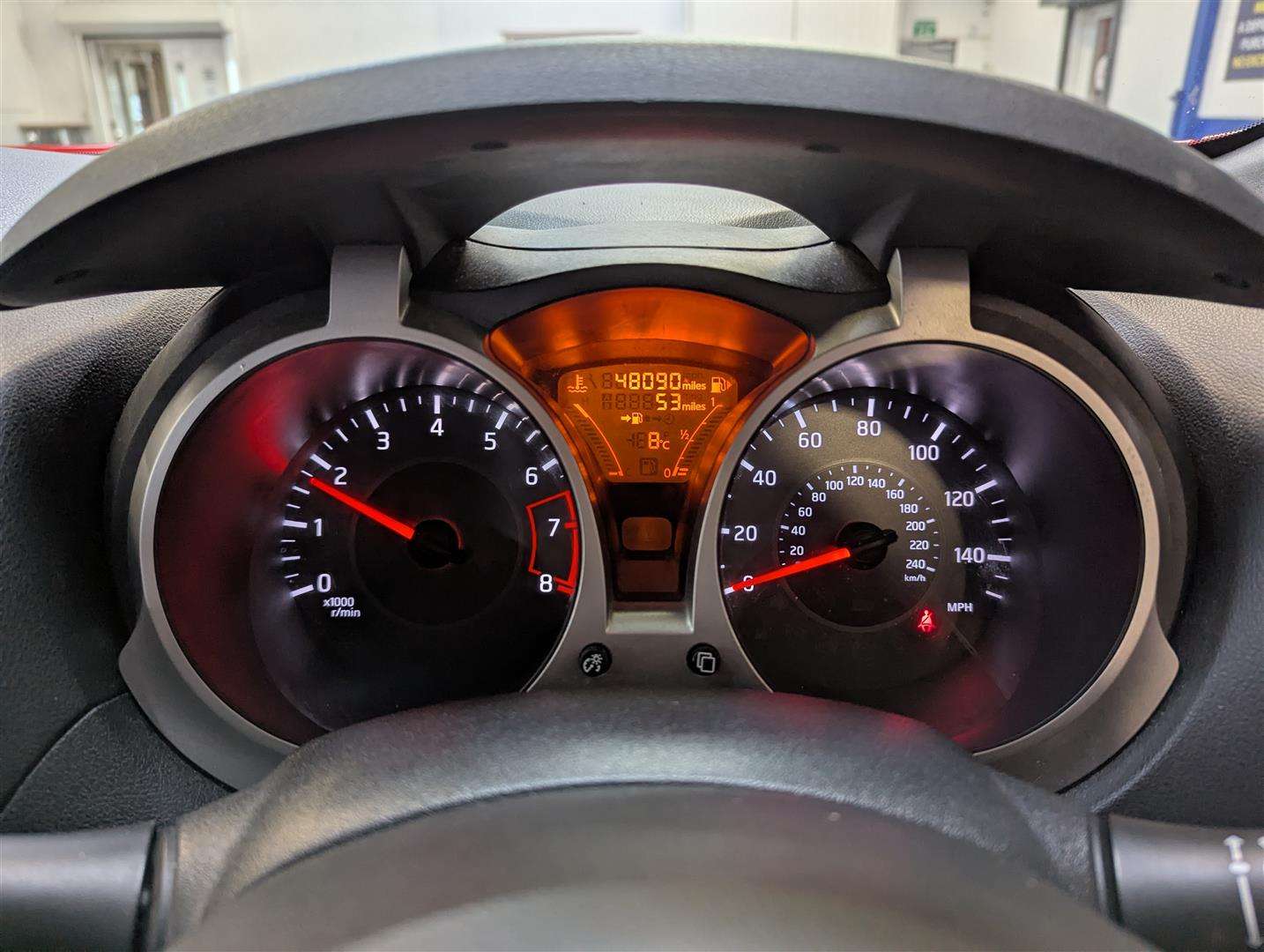 <p>2017 NISSAN JUKE VISIA</p>