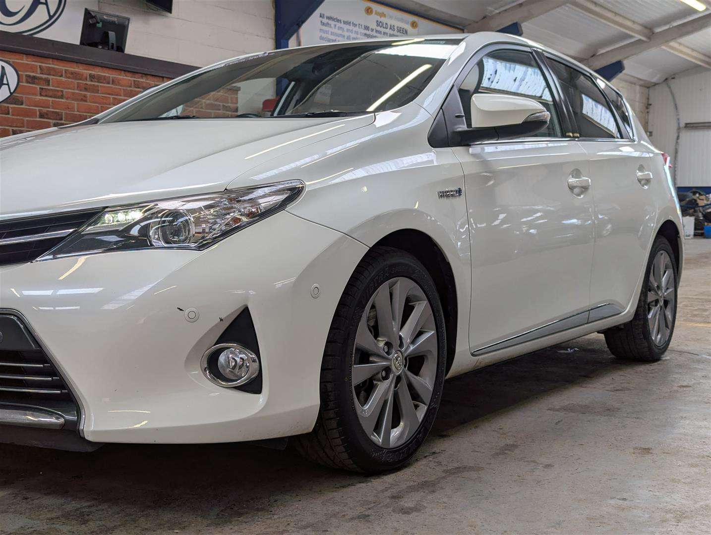 <p>2016 TOYOTA AURIS EXCEL VVT-I CVT</p>