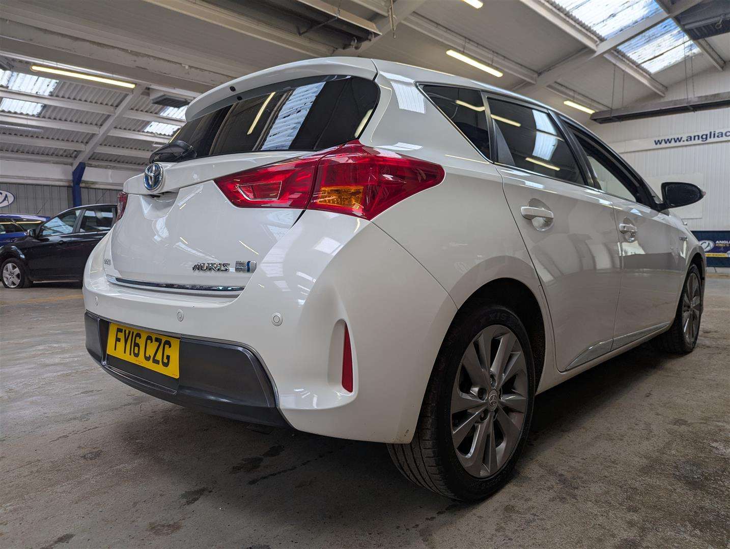 <p>2016 TOYOTA AURIS EXCEL VVT-I CVT</p>