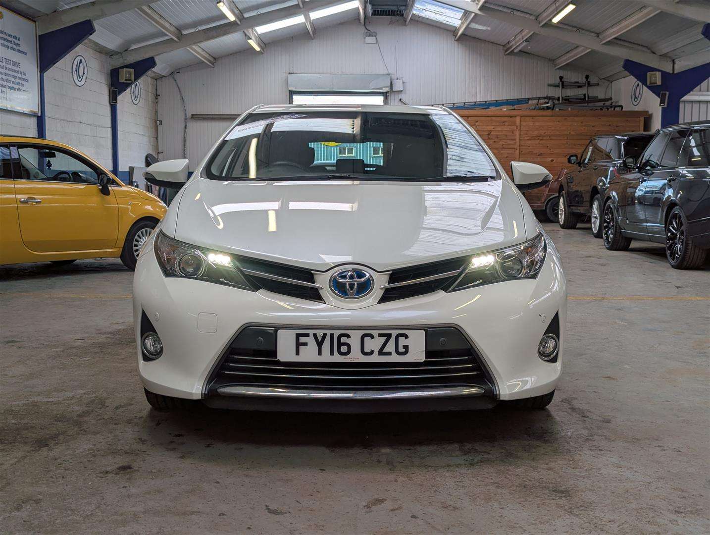 <p>2016 TOYOTA AURIS EXCEL VVT-I CVT</p>